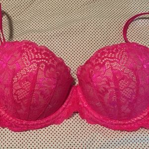 VICTORIAS SECRET - DATE PUSH UP Bra - 34 D - lace
